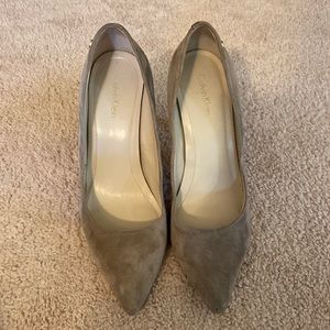 COPY - Calvin Klein suede pumps